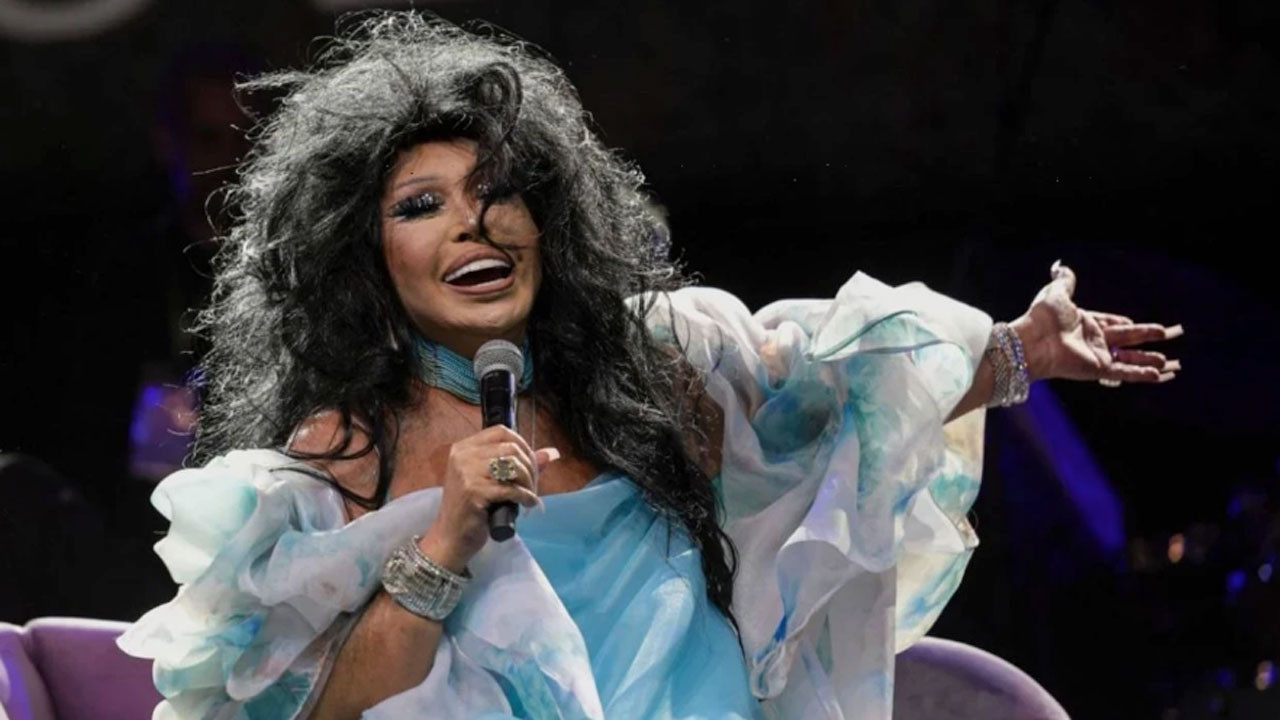 Meğer hepsi takma isimmiş! İşte ünlülerin nüfus cüzdanında yazılı gerçek isimleri