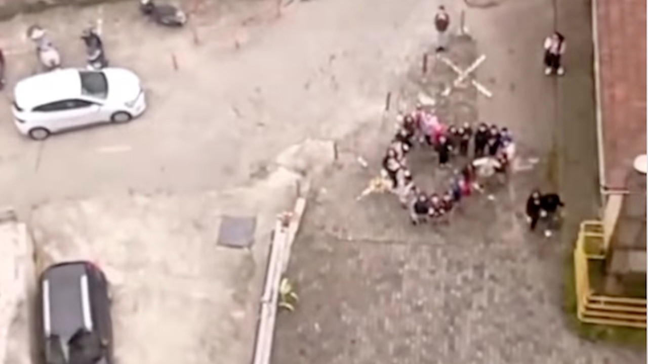 Kalp krizi geçiren öğretmene büyük moral öğrencilerinden geldi! Seslerini duyunca...