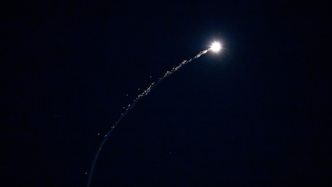 Suudi Arabistan: Hava sahasında 3 balistik füze ve 2 İHA imha edildi