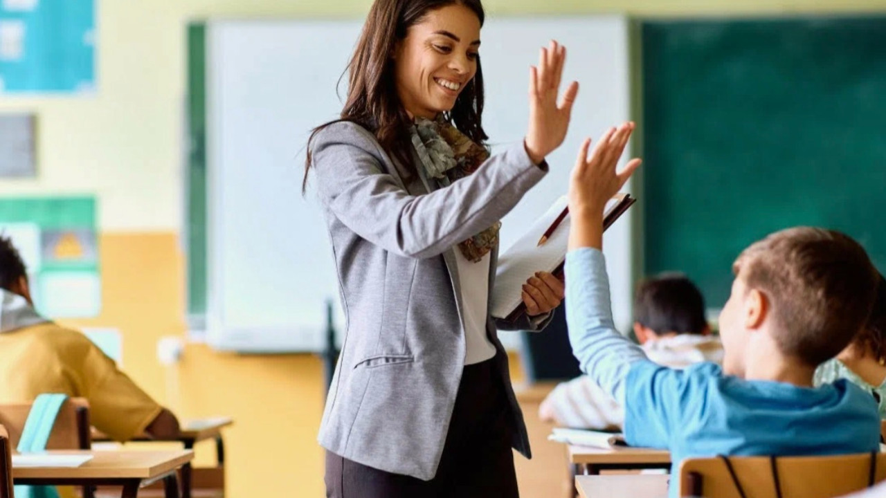 MEB duyurdu: Yabancı uyruklu öğretmenler için kritik karar