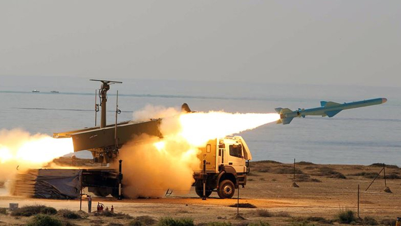 İran: Irak'ın kuzeyindeki ayrılıkçı grupların mevzilerini füzelerle vurduk