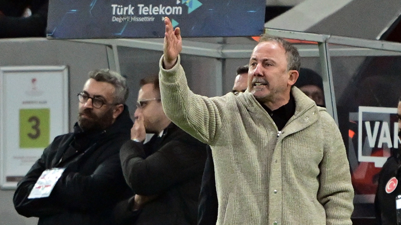 Sergen Yalçın: Bugünkü maç hakemlik adına büyük skandaldır