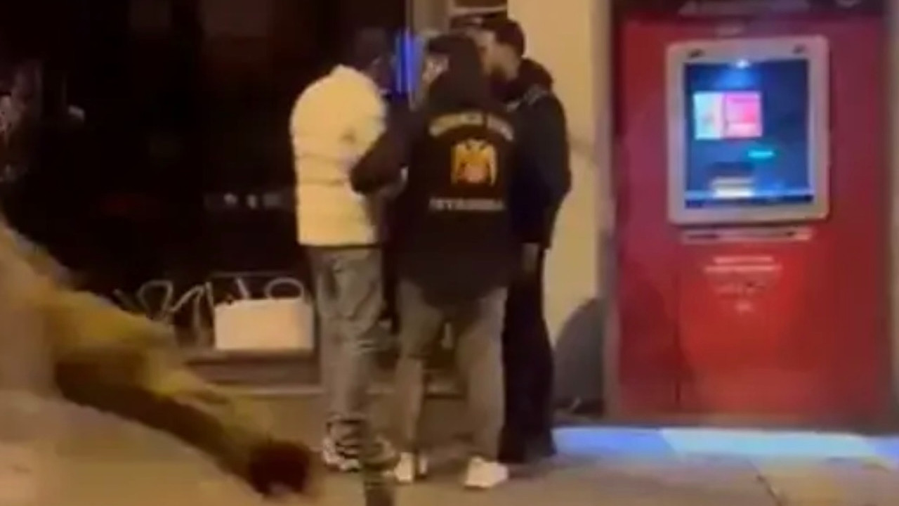 Oyuncu Ufuk Bayraktar yine saldırdı! 8 Mart yürüyüşüne müdahale edince...