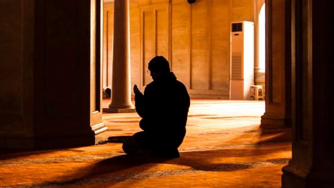 İsrail'den Harem'i İbrahim Camisi'ne ibadete gidenlere sınırlama