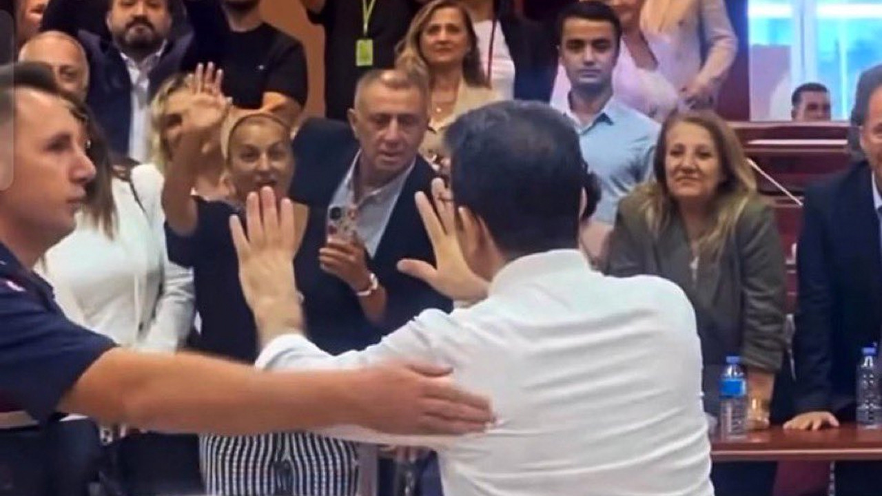 İBB davasında İmamoğlu'nun jandarma krizi! Hakim ile diyaloglarına bakın