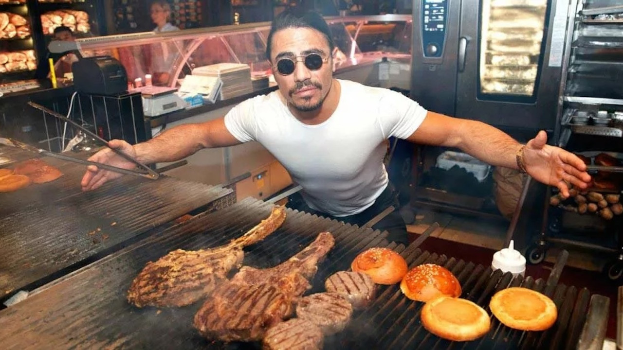 Dubai'den herkes bir bir kaçarken Nusret Gökçe paylaştı! "Ateşimiz yanıyor"