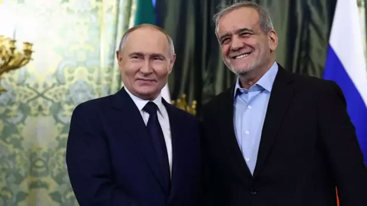 Rusya'dan Trump'a İran teklif! Putin, Pezeşkiyan ile görüştü