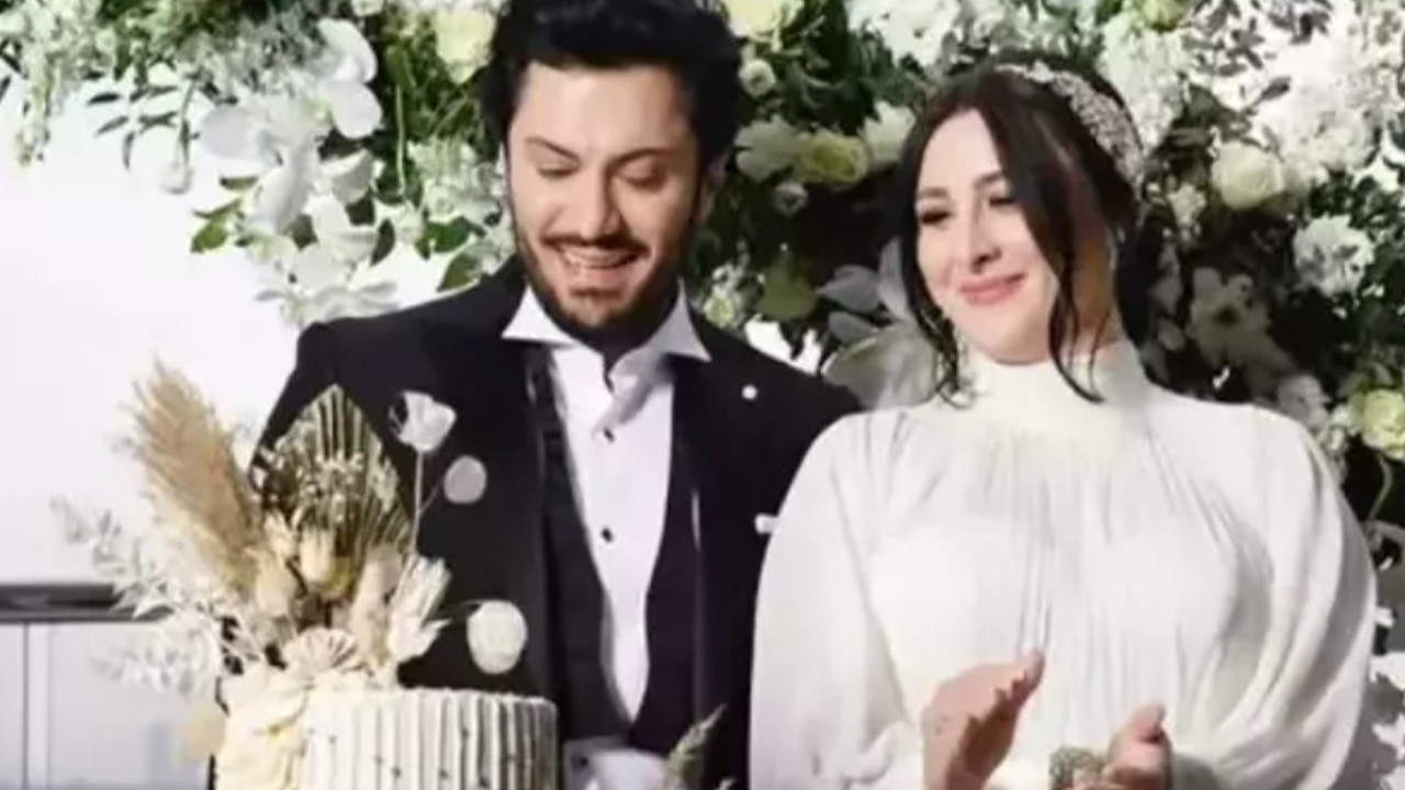 Yasemin Sakallıoğlu’ndan evlilik yıl dönümünde romantik paylaşım
