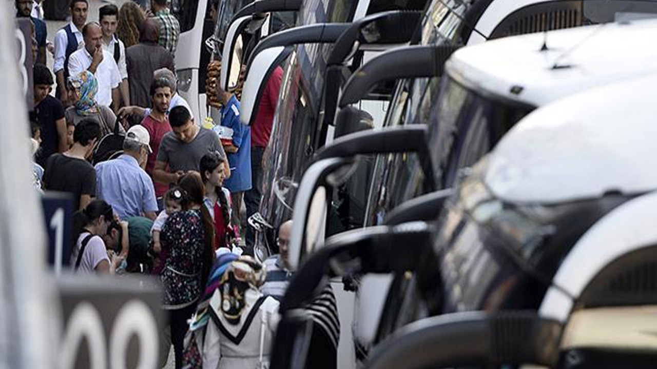Ramazan Bayramı'nın ara tatille birleşmesi otobüs bileti satışlarını artırdı