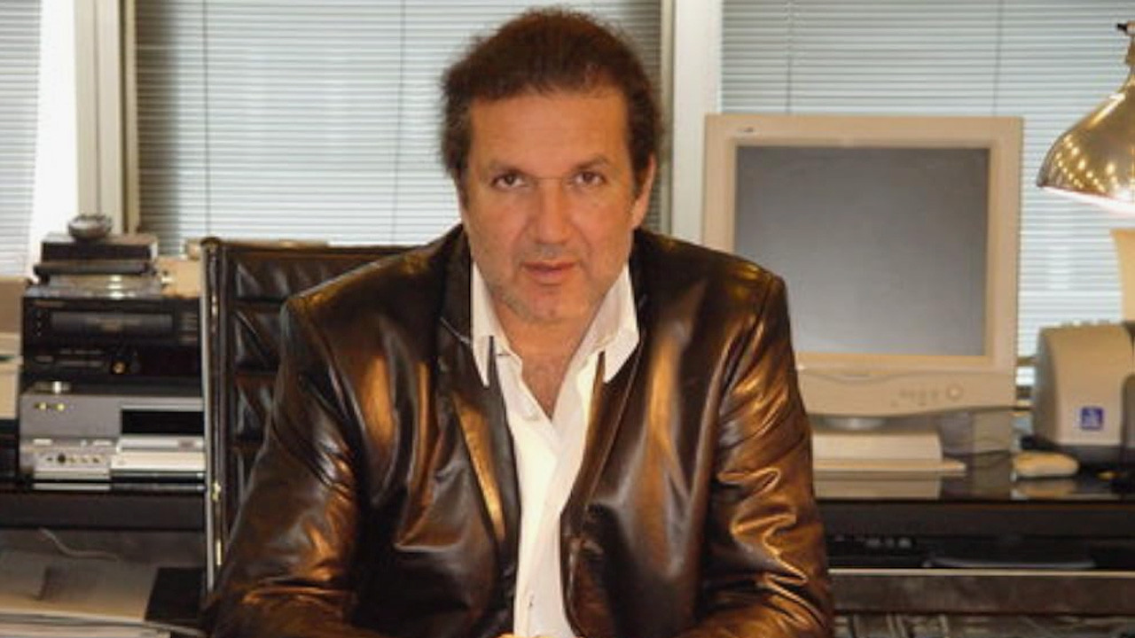 Reklam dünyasının acı kaybı! Ünlü reklamcı kalp yetmezliği nedeniyle hayatını kaybetti