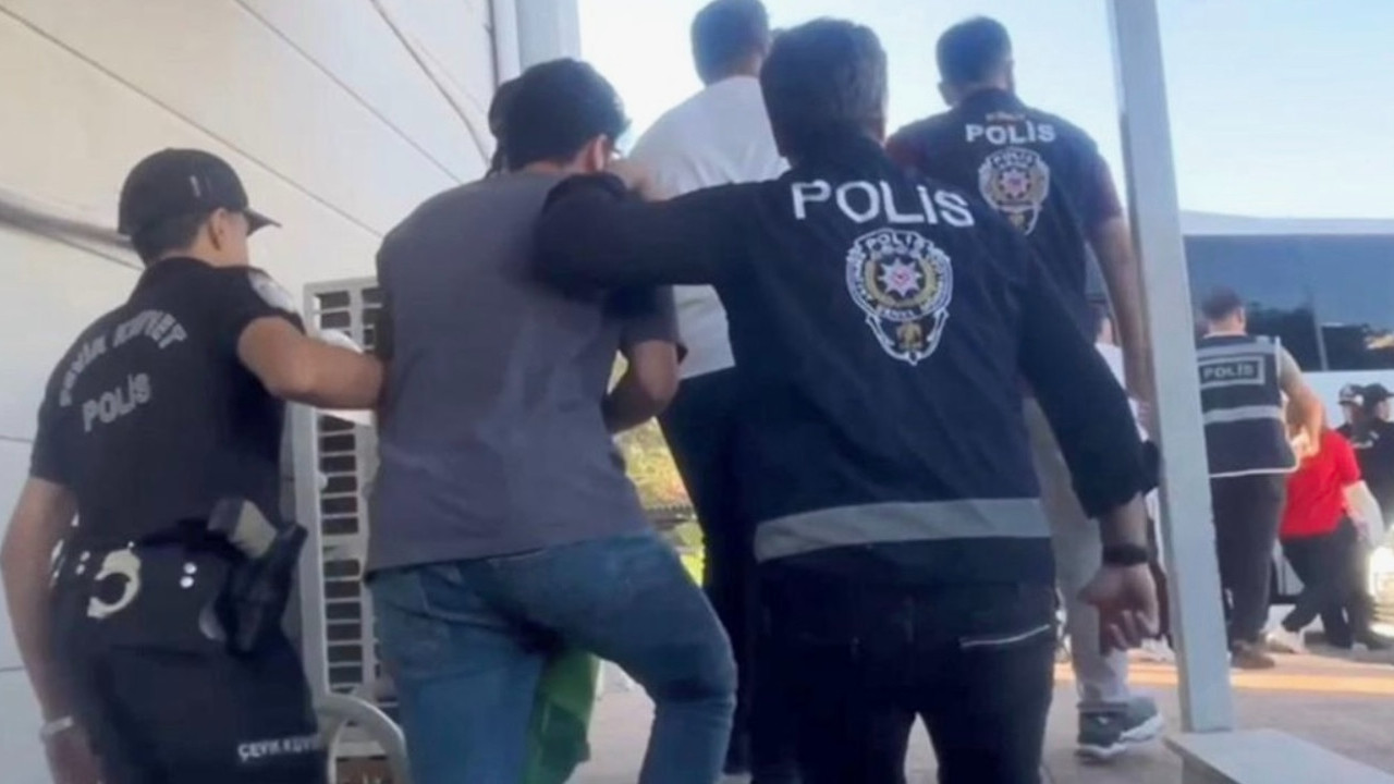 Mersin'de dolandırıcılık operasyonu: 4 şüpheli tutuklandı