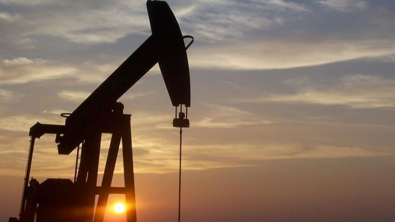 İran Dışişleri Bakanı Erakçi'den petrol fiyatları için korkutan açıklama