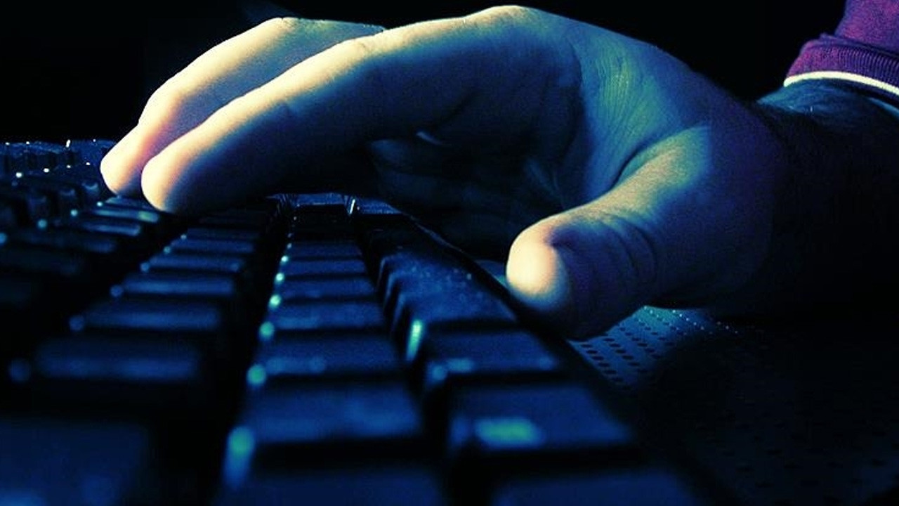 Savaşla birlikte başlayan gizemli yayın! Sayıların anlamı merak konusu oldu: Casuslara talimat mı veriliyor?