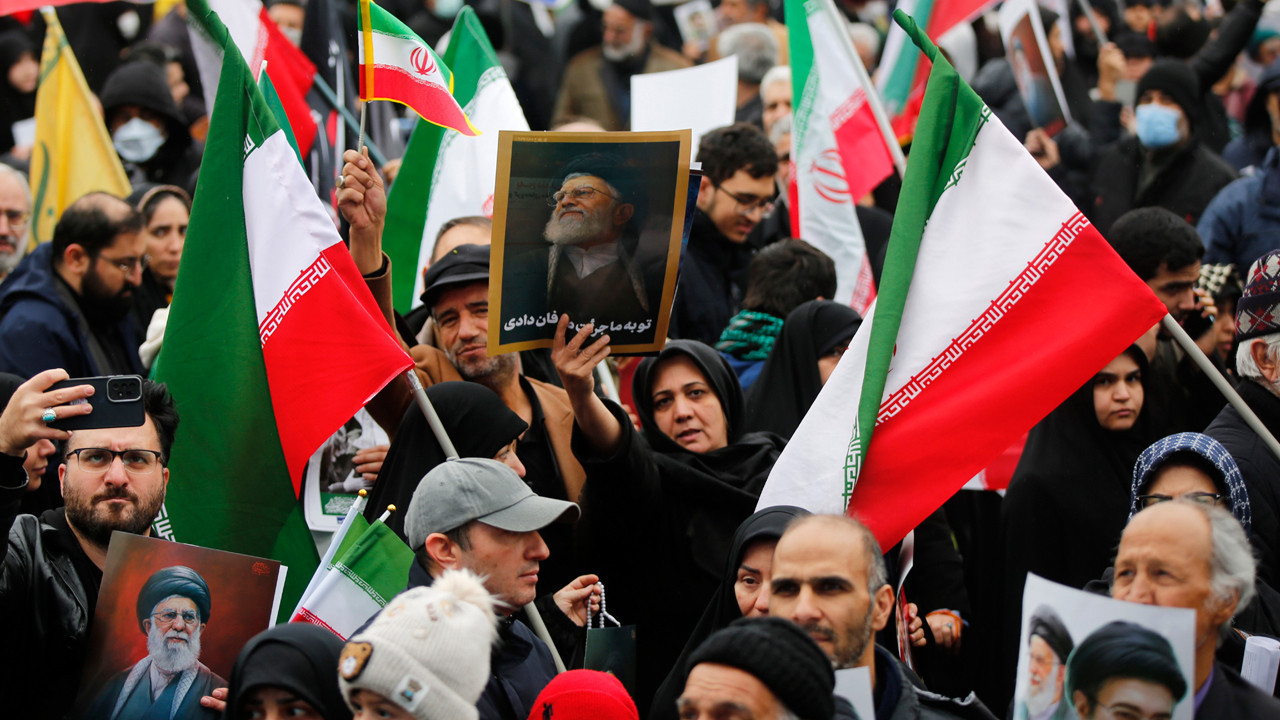 İsrail ordusu tehdit etmişti! Tahran'da Kudüs Günü Yürüyüşü'nde patlama