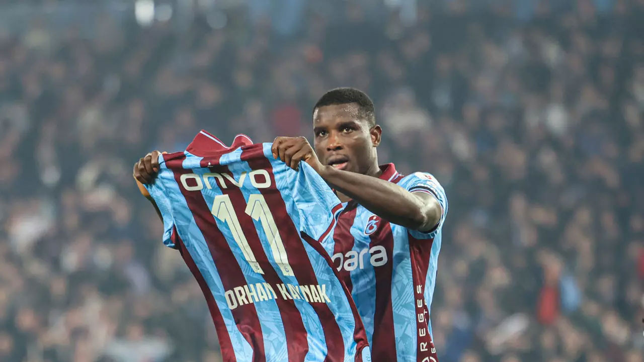 Trabzonspor sahasında Çaykur Rizespor'u 1-0 mağlup etti