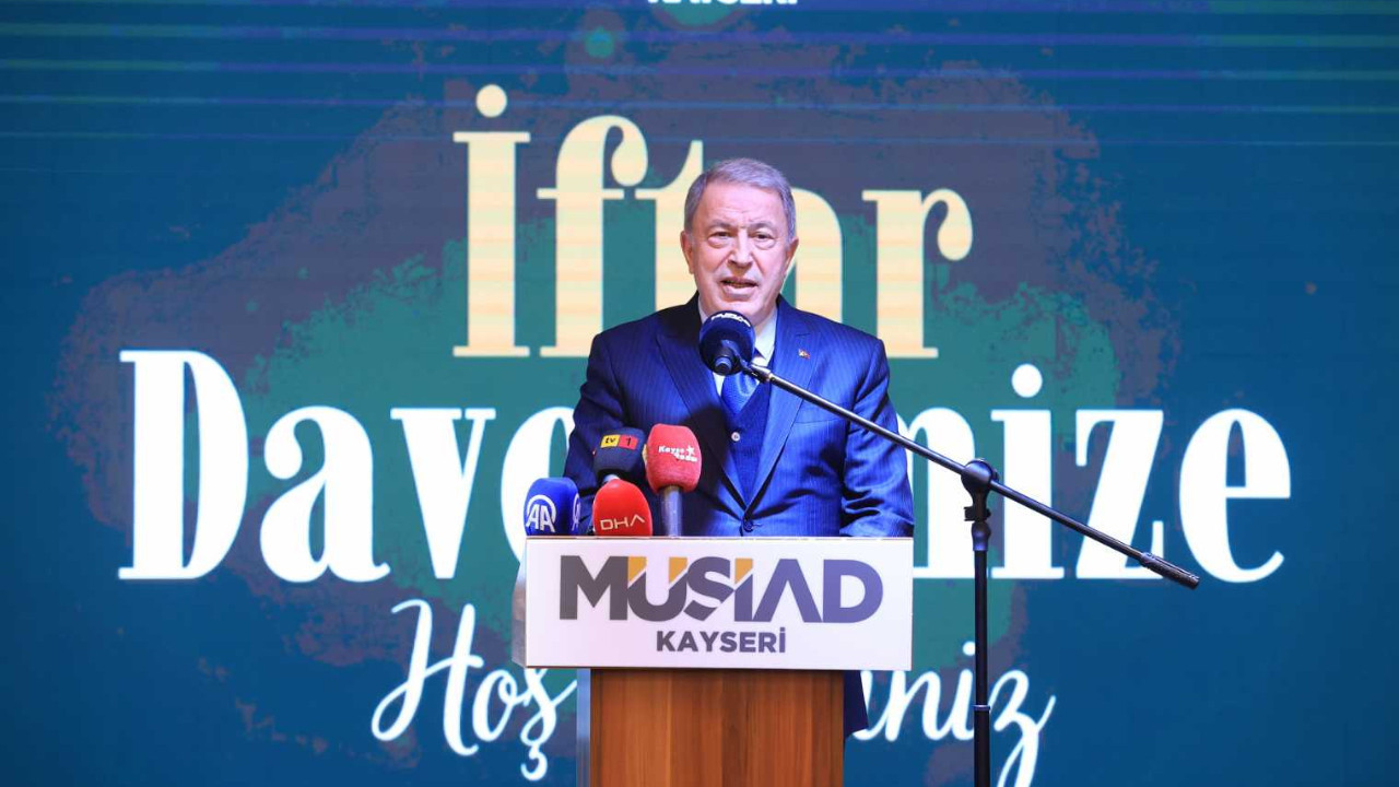 Hulusi Akar'dan İran'dan ateşlenen füzeler ile ilgili dikkat çeken açıklama