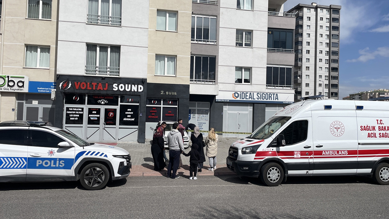 Kayseri'de 3'üncü kattan düşen yaşlı adam öldü