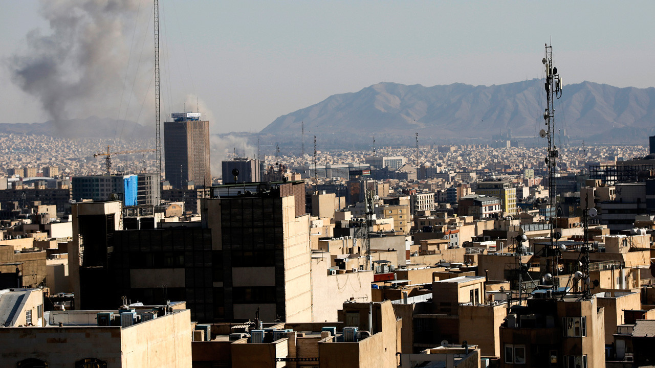 İran Kızılayı: ABD-İsrail saldırılarında 29 binden fazla sivil bina zarar gördü