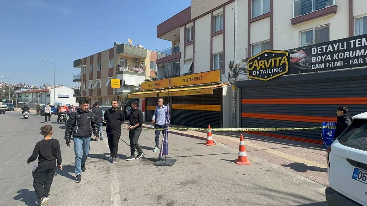 Antalya'da esnaflar arasında silahlı kavga! 1 ölü, 2 ağır yaralı