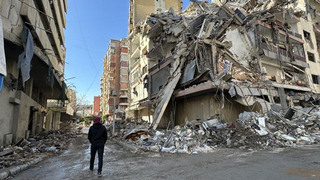 Lübnan: İsrail saldırılarında ölü sayısı 886'ya çıktı