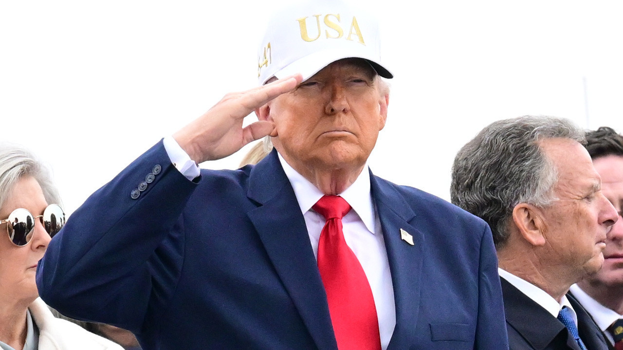 ABD Başkanı Trump: Küba'yı alma onuru benim olacak