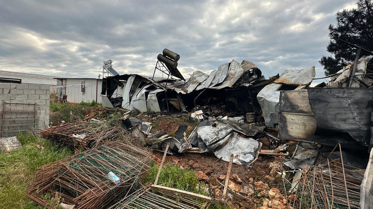 Antalya'da bir konteynerde çıkan yangında 5'i çocuk 6 kişi öldü