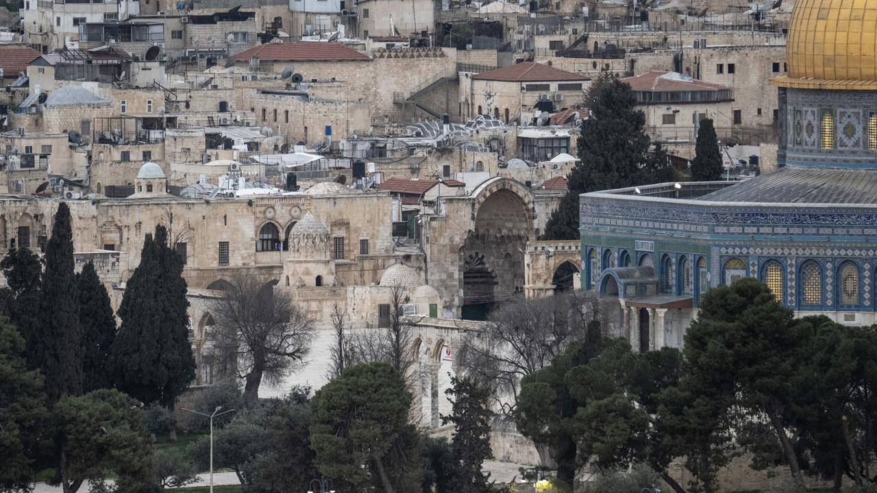 İsrail zulmü arşa çıktı! Mescid-i Aksa'da bayram namazı kılınamayacak