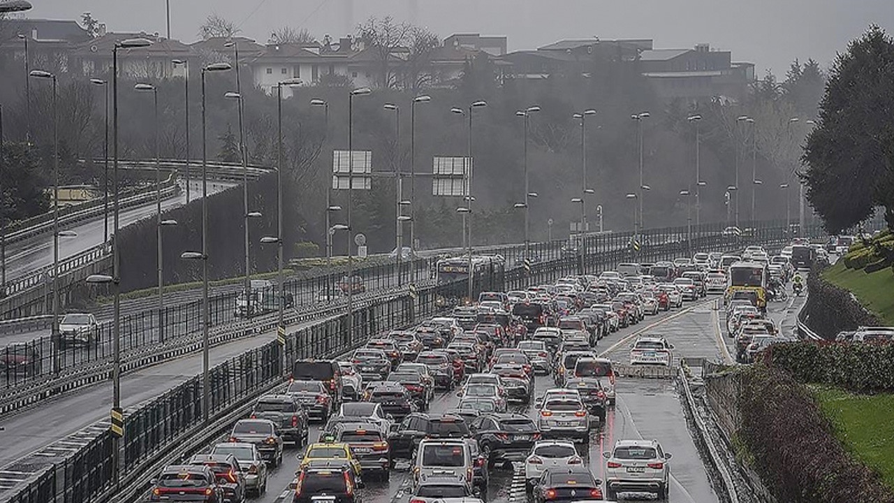 İstanbul'da bayramın ikinci gününde trafik yoğunluğu!