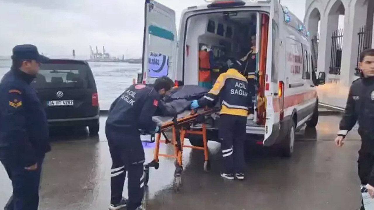 Kadıköy'de denizde erkek cesedi bulundu