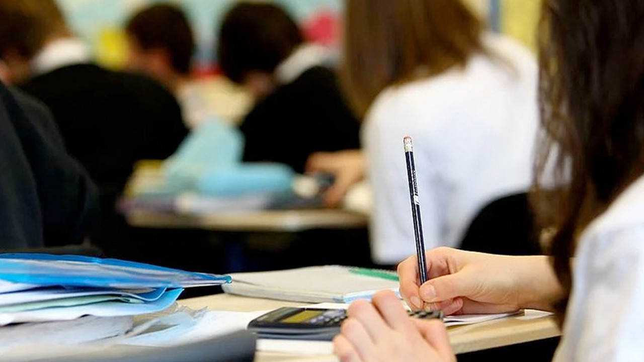 MEB duyurdu! Yarın tüm okulların ilk dersi "finansal okuryazarlık" olacak