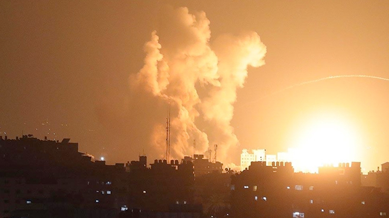 Trump'ın kararının ardından İsrail, Tahran'a hava saldırısı başlattı