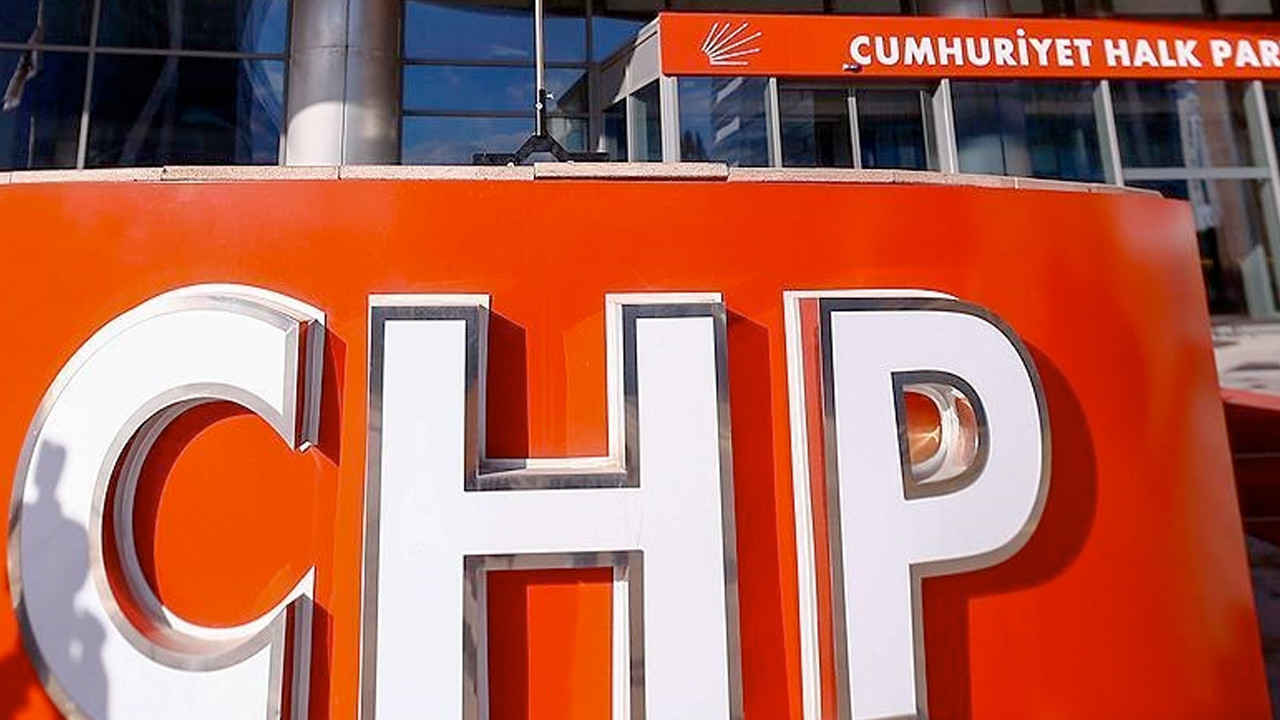 Ayrılıp parti kurmuştu! Geri döndü, CHP'ye sürpriz katılım