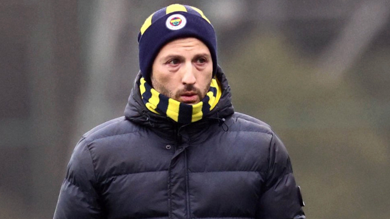 Fenerbahçe'de kimsenin beklemediği ayrılık gerçekleşiyor! Yıldız oyuncuya yol gözüktü