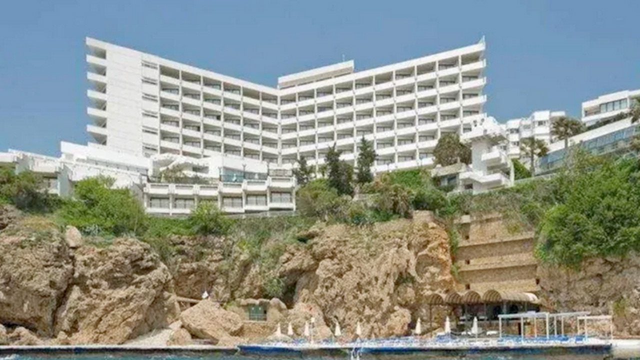 Koç'un 13 yıllık bekleyişi sona erdi! Turizmin efsane oteli geri dönüyor