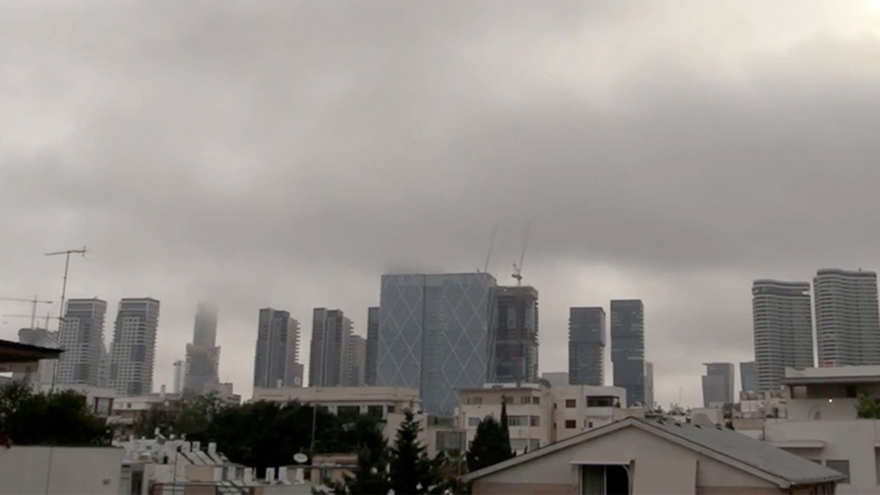 İran'dan yeni füze saldırıları Tel Aviv'de şiddetli patlamalar