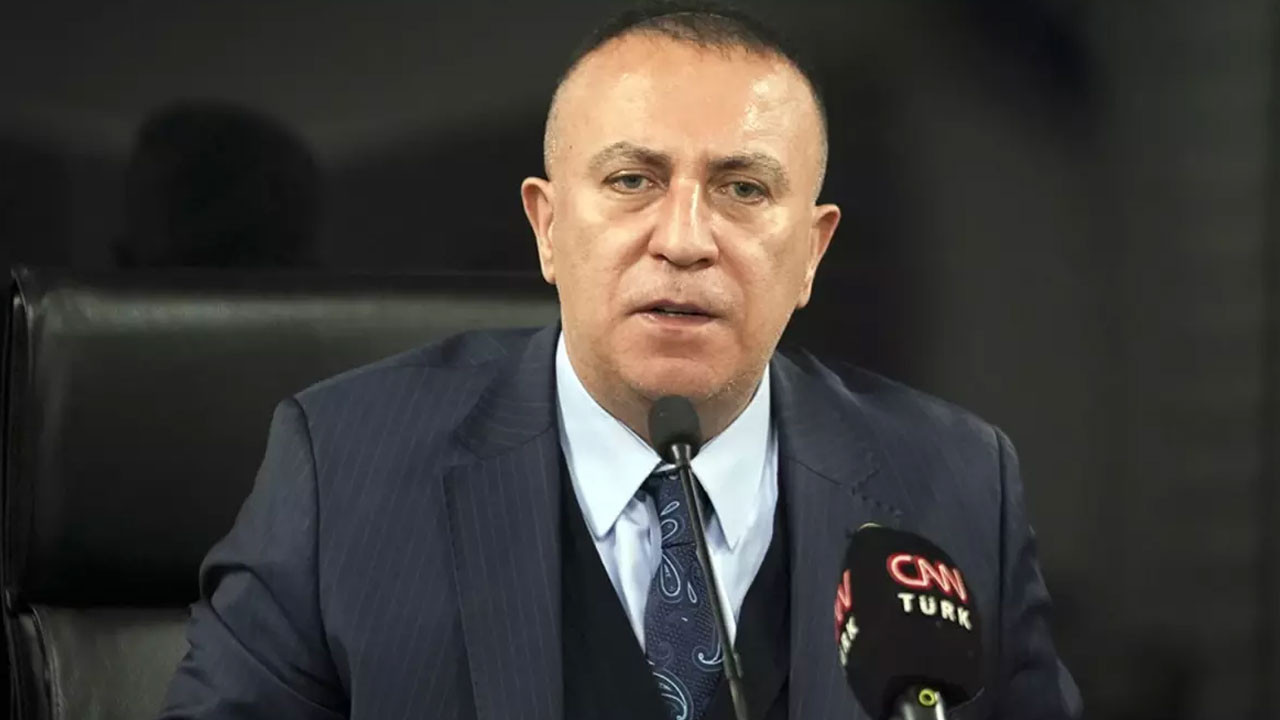 MHP'de İzzet Ulvi Yönter depremi! Genel Başkan Yardımcılığını bıraktı