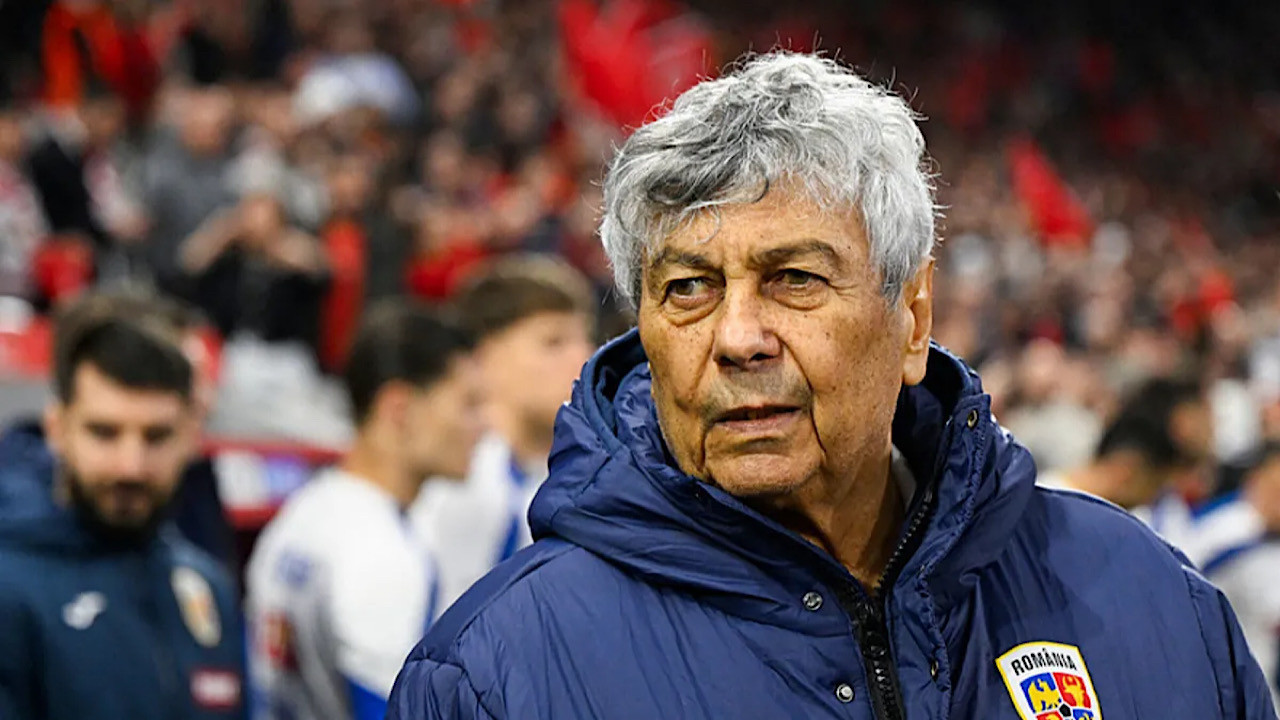 Romanya teknik direktörü Mircea Lucescu, hastaneye kaldırıldı