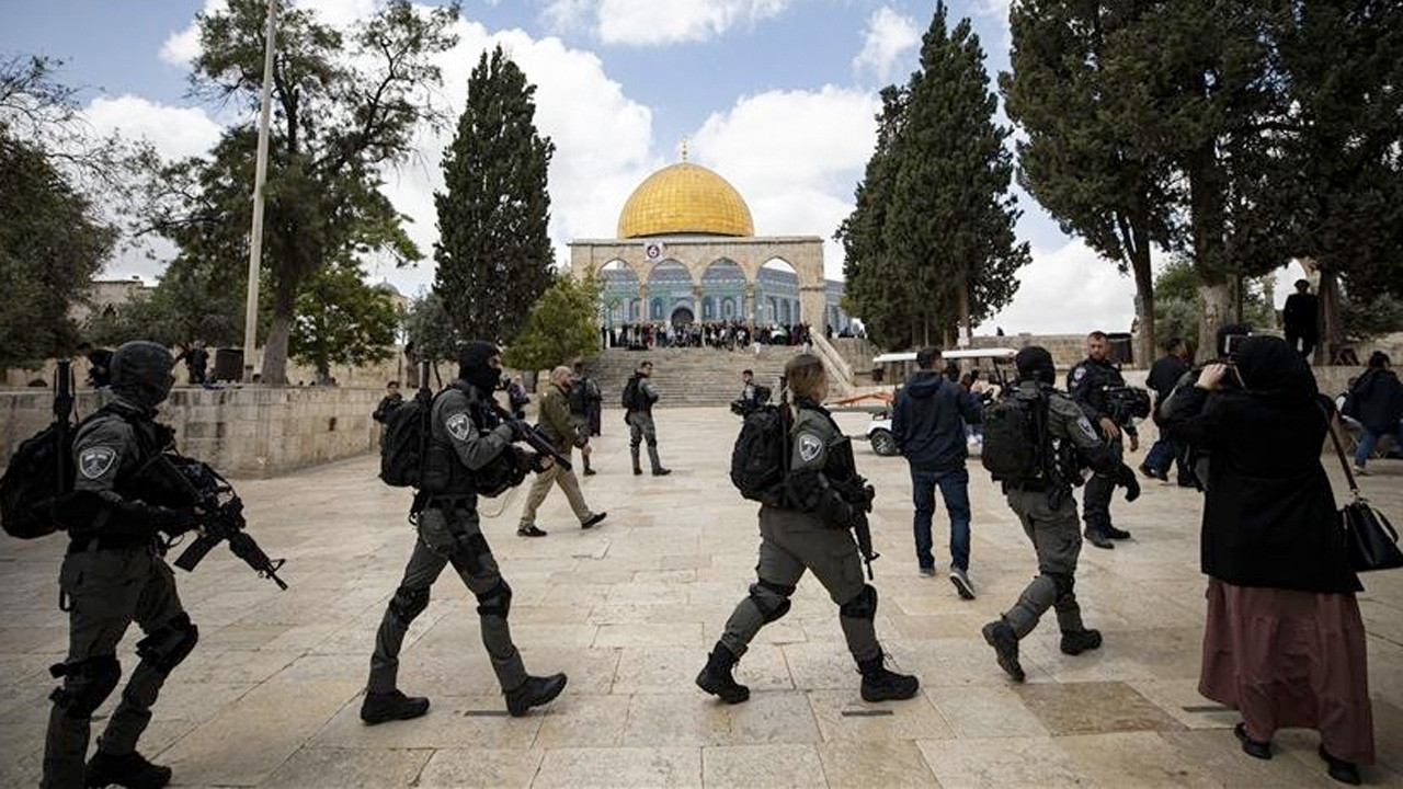 İsrail duyurdu: Kudüs'te kiliseye kısıtlı izin Mescid-i Aksa kapalı kalacak