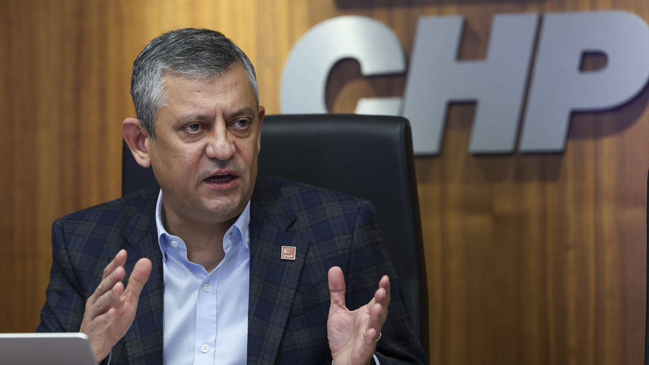 Özgür Özel'den gece yarısı kritik hamle! Kılıçdaroğlu ve Kaftancıoğlu'nu takipten çıktı