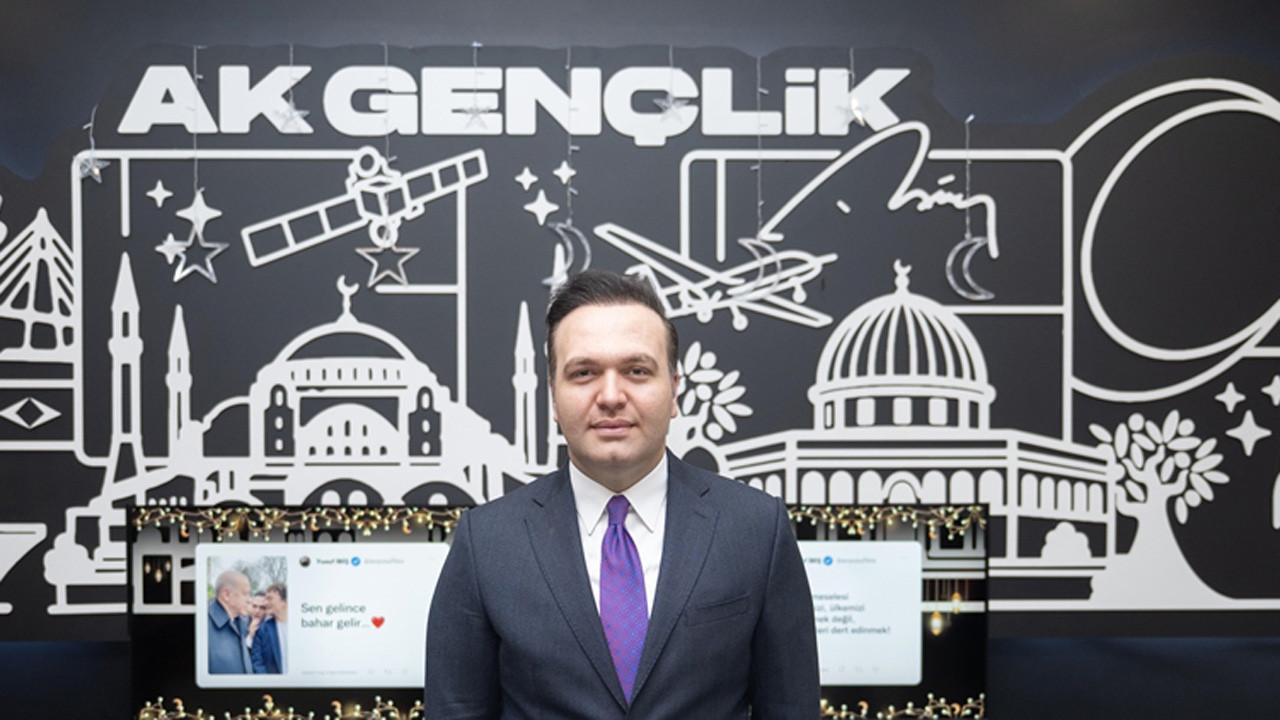 AK Parti Gençlik Kollarına son bir yılda 400 bin yeni üye katıldı