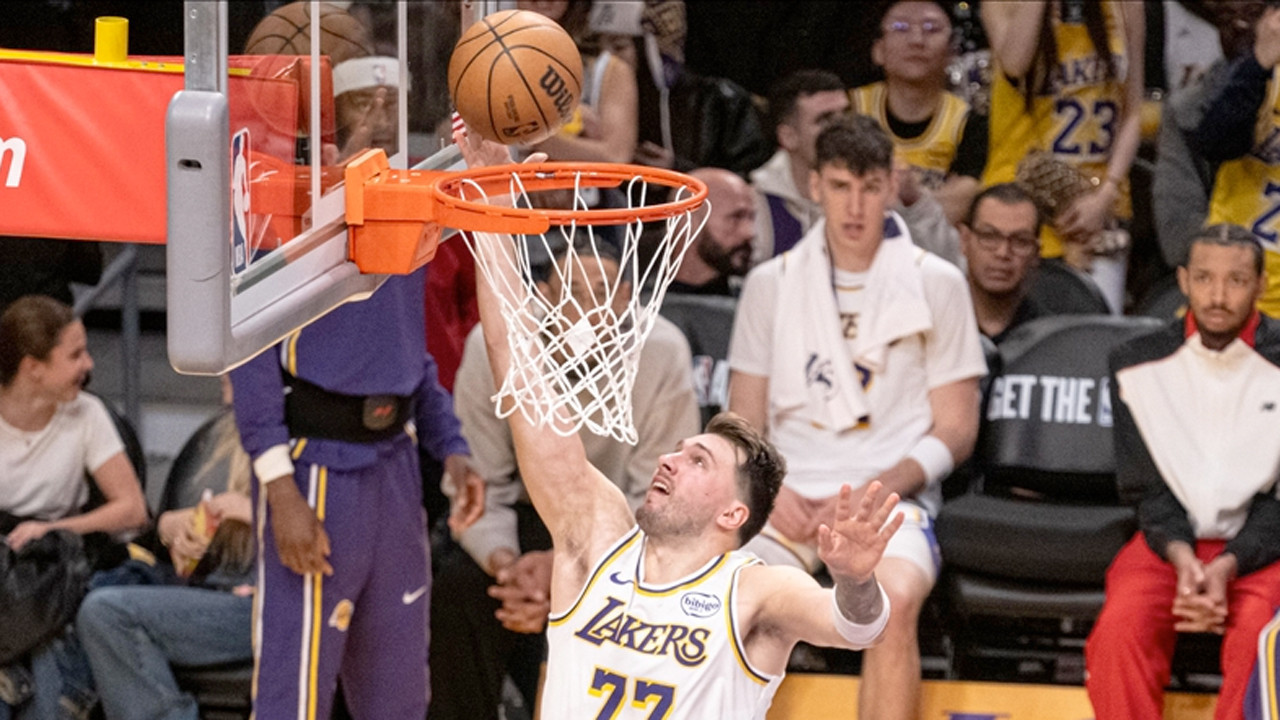 Lakers'ın yıldızı Doncic, normal sezonu kapattı