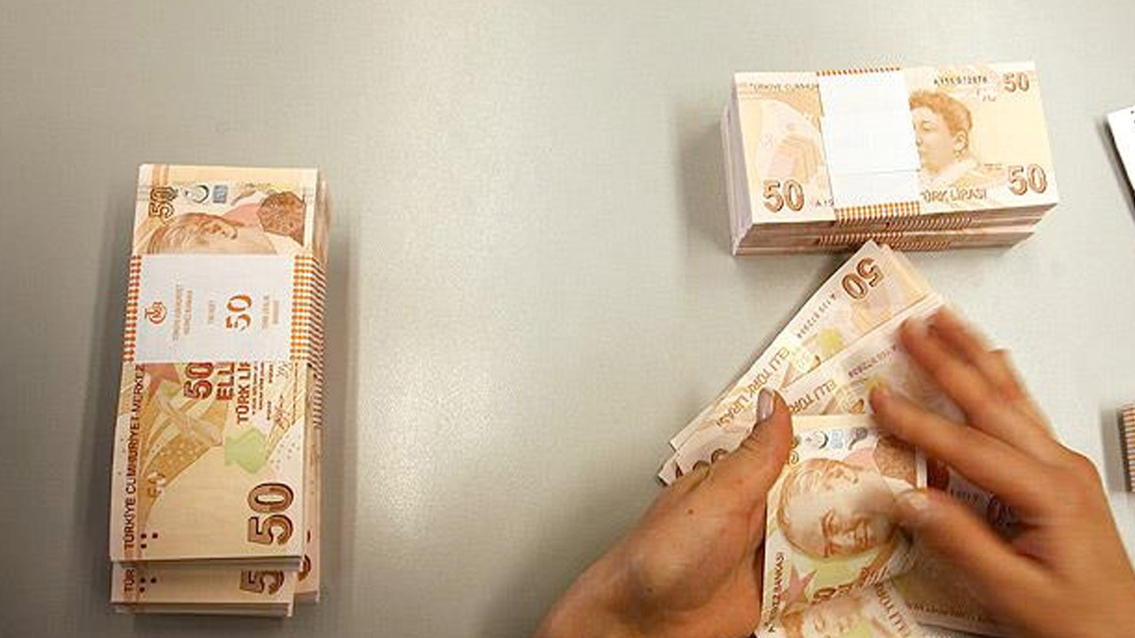 Hesaplamalar başladı! Özgür Erdursun memur ve emekli için cepte olan zammı açıkladı