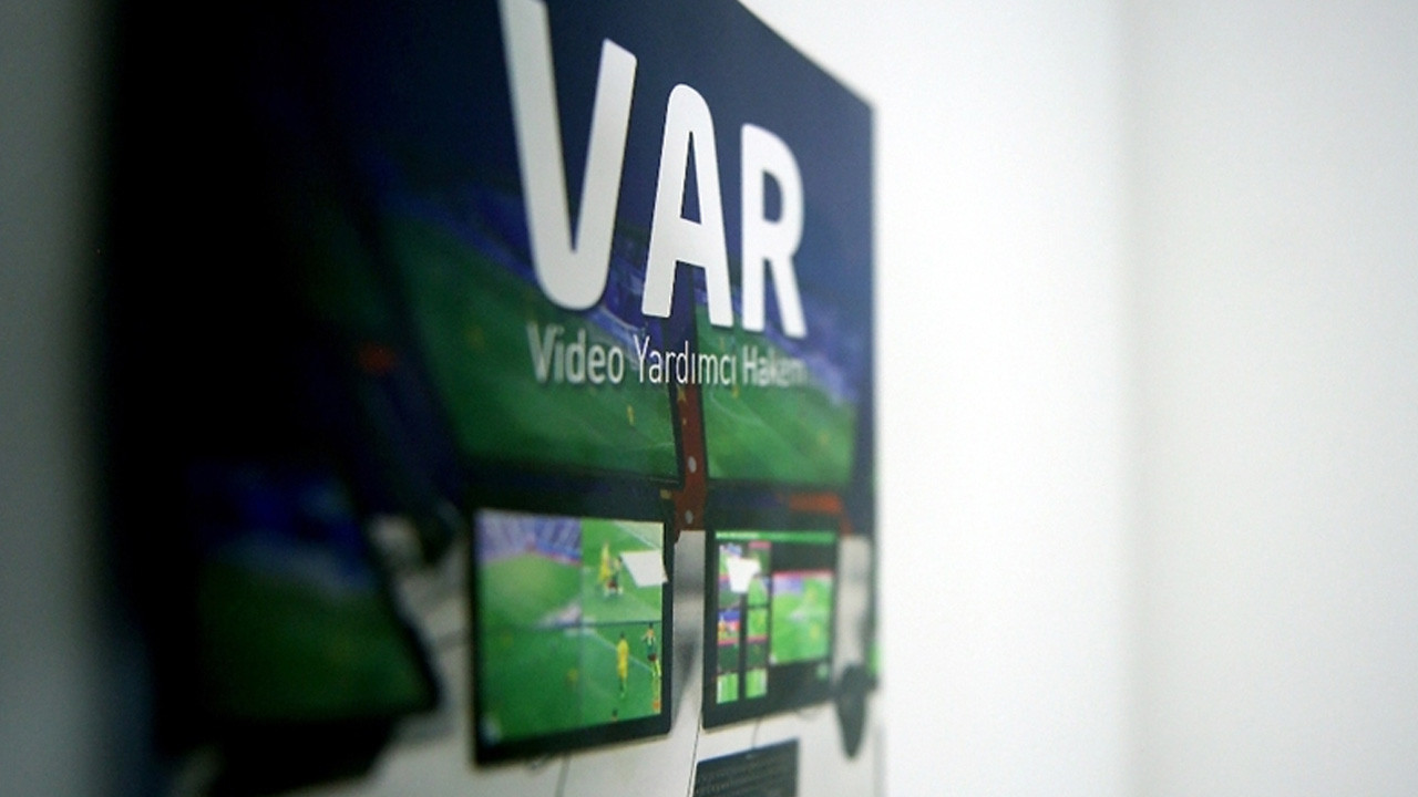 Fenerbahçe- Beşiktaş derbisinin VAR hakemi belli oldu