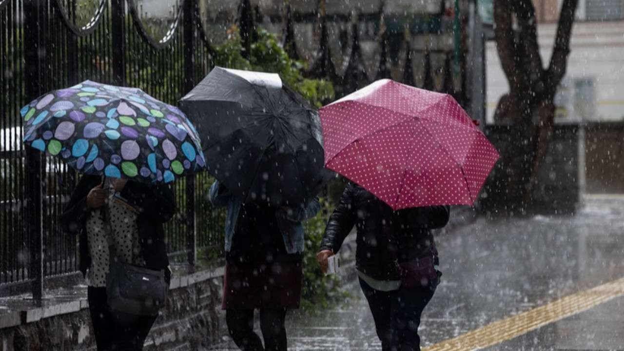 Meteoroloji'den korkutan uyarı! Yurt genelinde çarşamba günü için yağış uyarısı