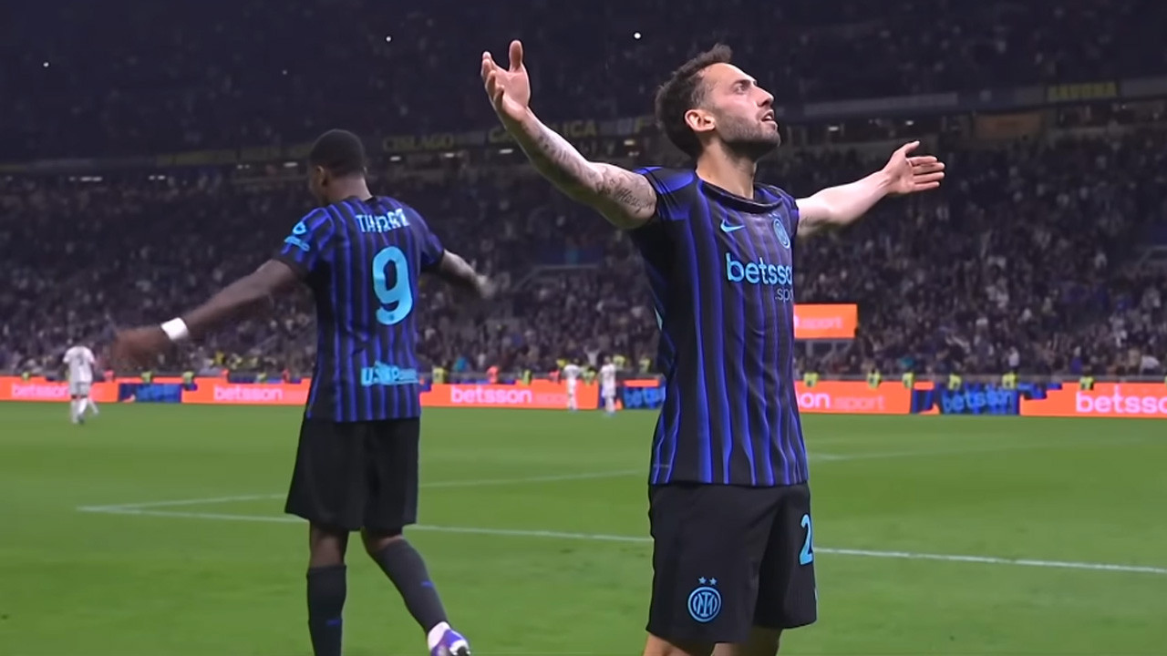 Hakan Çalhanoğlu'nun gol attığı maçta Inter Roma'ya gol yağdırdı