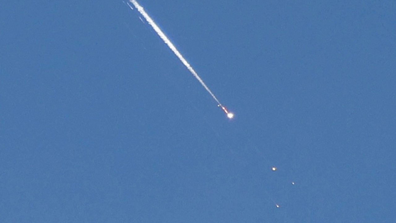 Tel Aviv ve çevresinde 27 noktaya füze farçası düştü