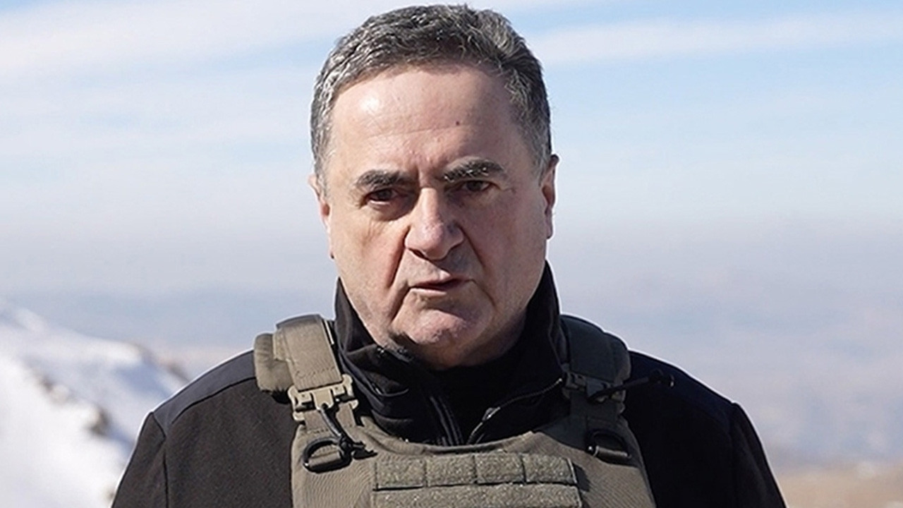 İsrail Savunma Bakanı Katz açıkladı: İran'ın en büyük petrokimya tesisi vuruldu