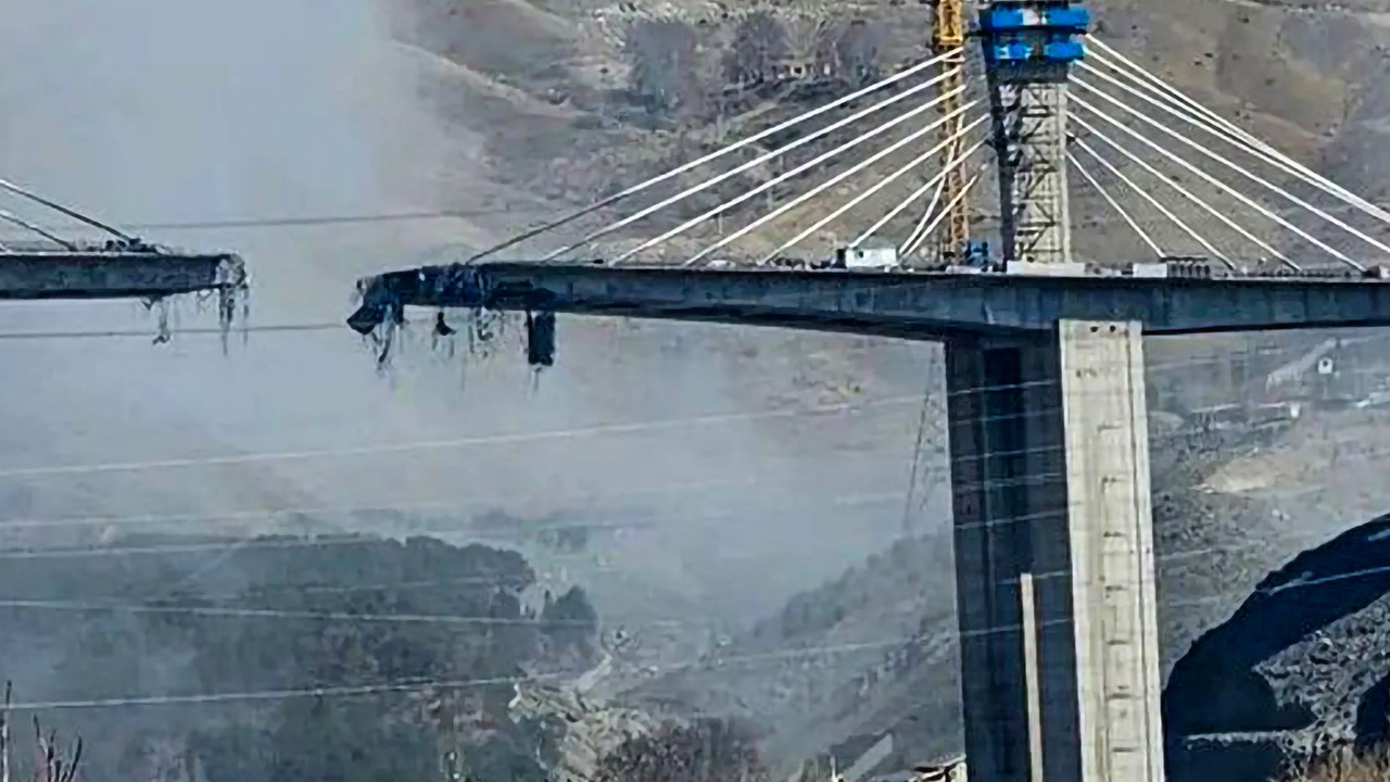 ABD-İsrail İran'da 4 köprüye saldırdı