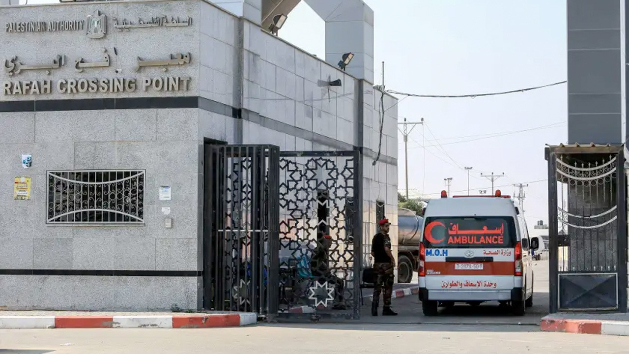 İsrail Refah Sınır Kapısı'nı kapattı hasta ve yaralı geçişlerini engelledi