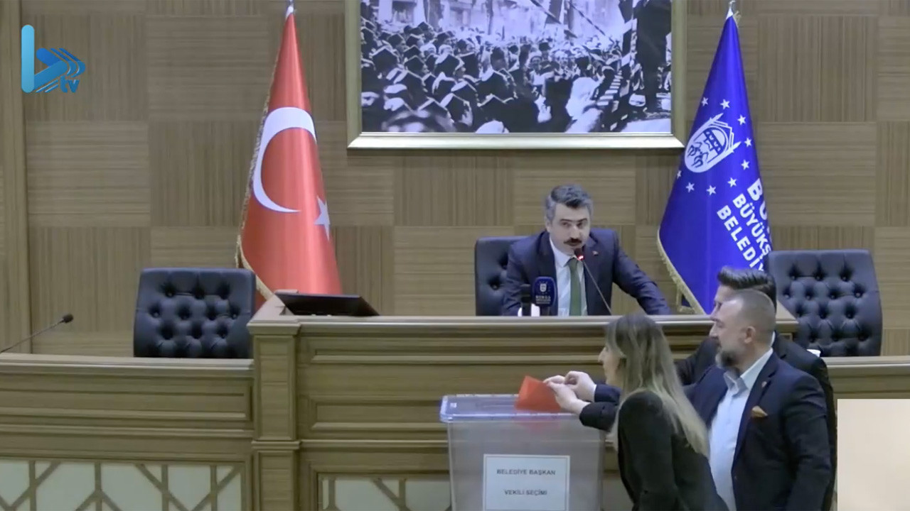Bursa Büyükşehir başkanlığı AK Parti'ye geçti! İşte belediye meclisi oylama sonuçları